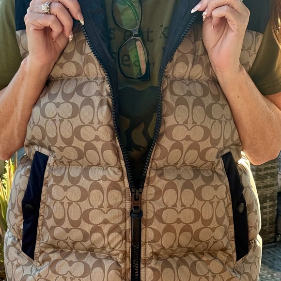 Coach Monogram Signature Down Vest - Picture 1 of 4